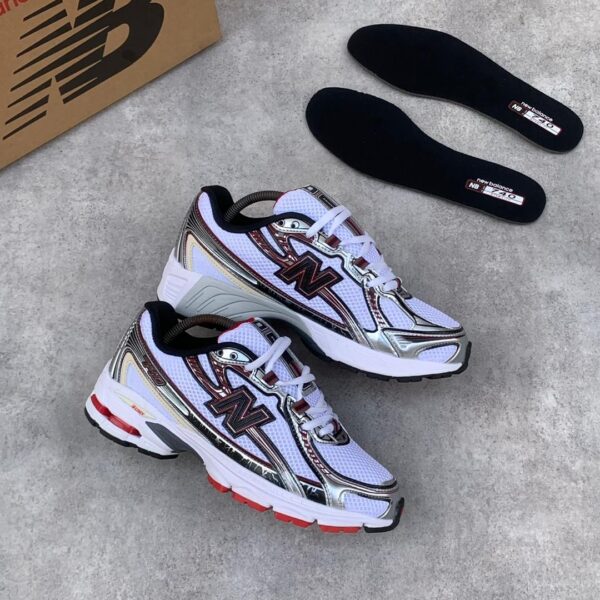 Quality New Balance Snakers